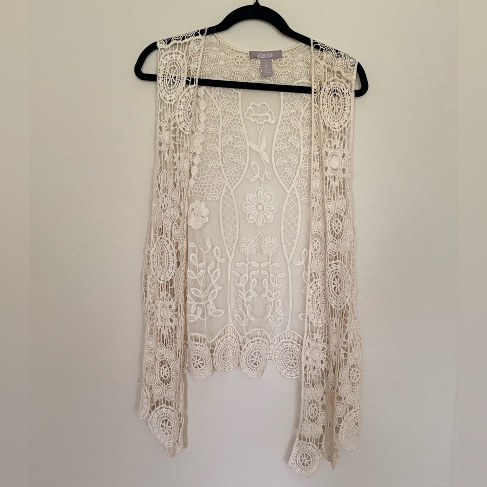 Chico’s Cream Lace Crochet Open Front Vest Size 2 Boho Layering